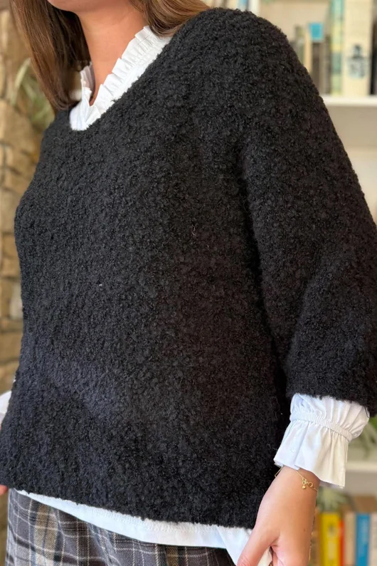 Lola Boucle Slouch Knit Black